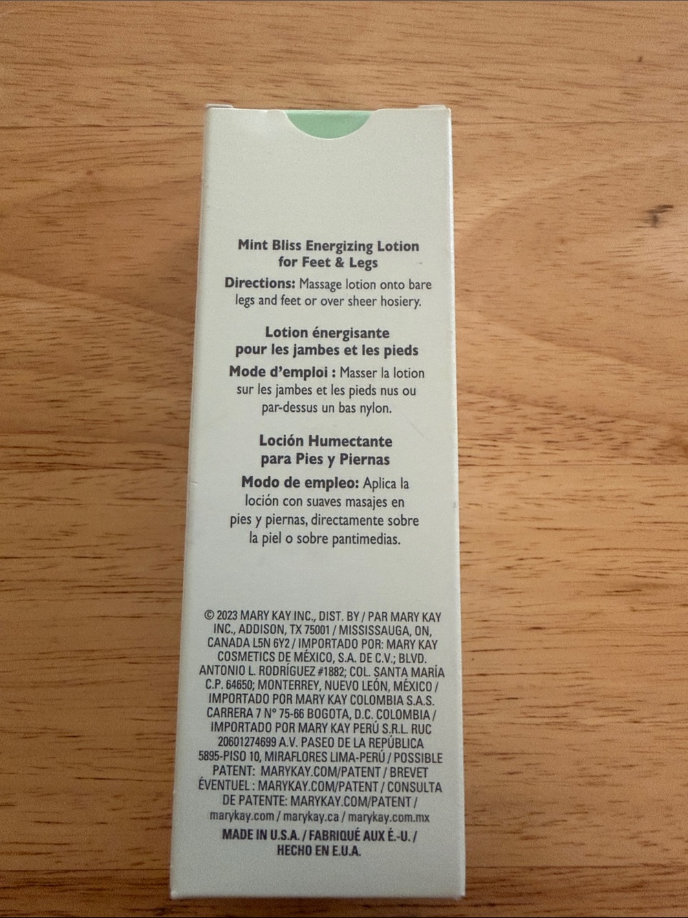 Mary Kay Mint Bliss Energizing Lotion – Mint Green Accent - Picture 2 of 4